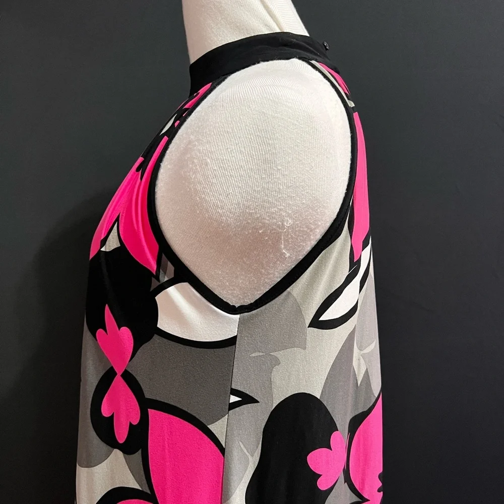 Halter Dress - Picture 4 of 9